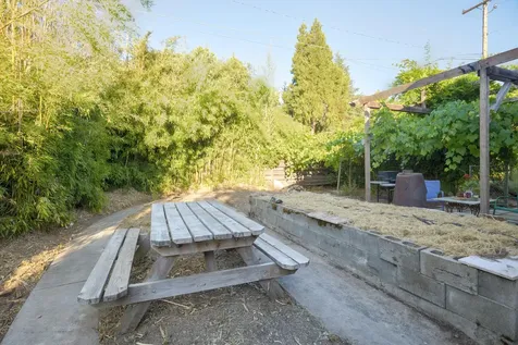 1342 SE Priscilla Lane Grants Pass OR 97526