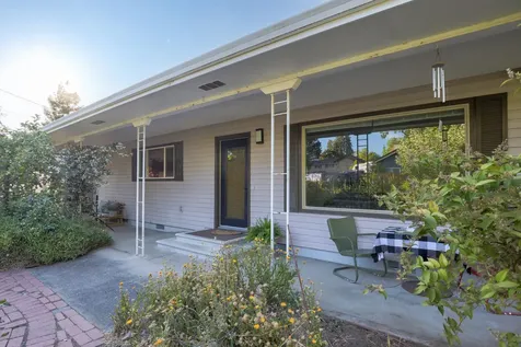 1342 SE Priscilla Lane Grants Pass OR 97526