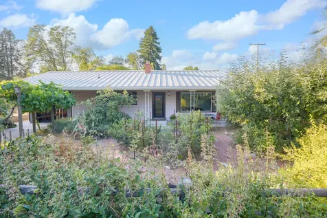 1342 SE Priscilla Lane Grants Pass OR 97526