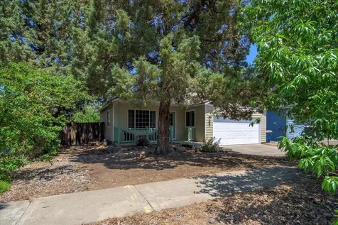 2614 NE 2614 NE Brian Ray Court Bend OR 97701