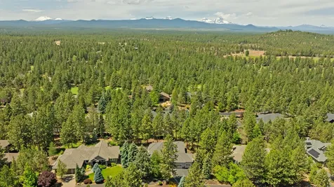 3485 NW Braid Drive Bend OR 97703