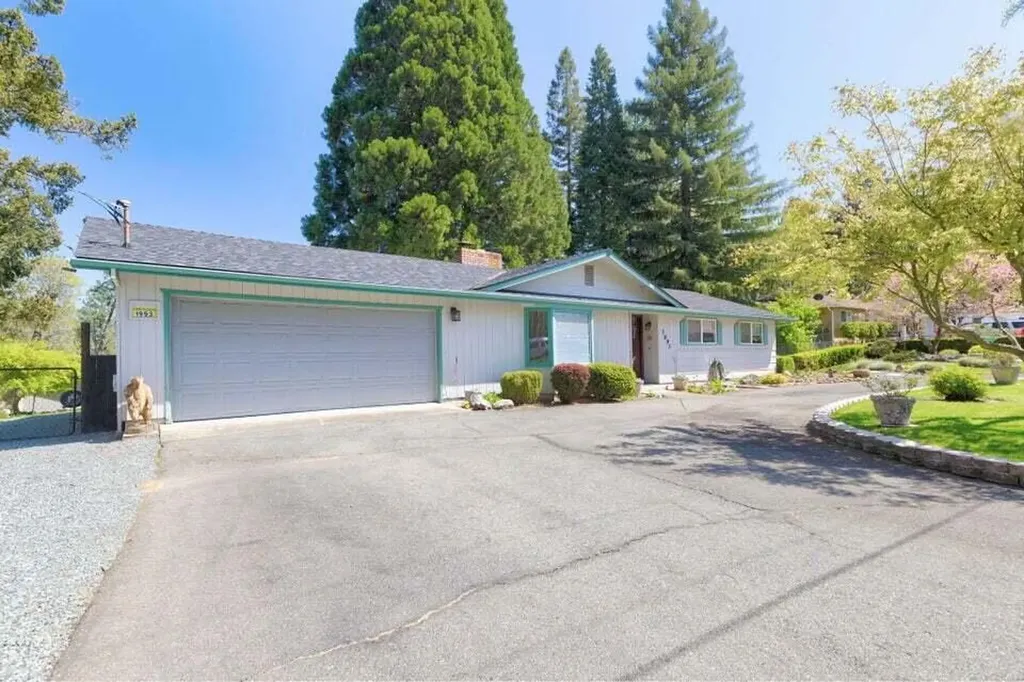 1993 Southgate Way Grants Pass OR 97527