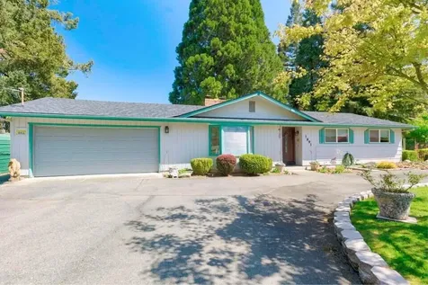 1993 Southgate Way Grants Pass OR 97527