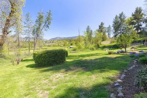 1993 Southgate Way Grants Pass OR 97527