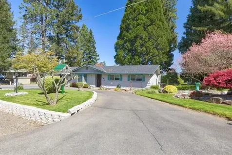 1993 Southgate Way Grants Pass OR 97527