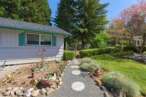 1993 Southgate Way Grants Pass OR 97527