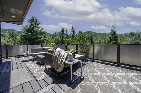 753 Wrights Creek Drive Ashland OR 97520