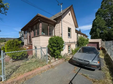 1034 High Street Klamath Falls OR 97601