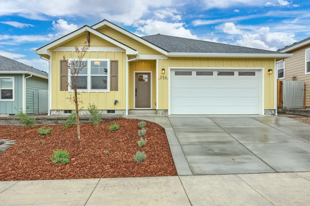 356 Randy Street Ashland OR 97520