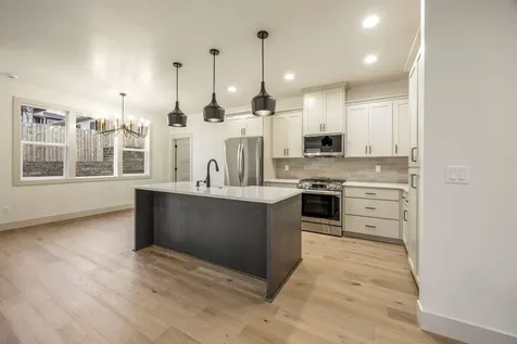 356 Randy Street Ashland OR 97520