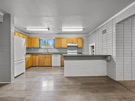 341 Nosler Street Klamath Falls OR 97601