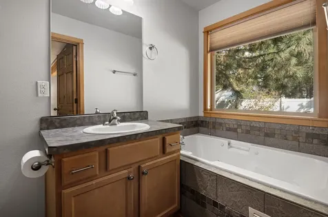 16690 Oakridge Place La Pine OR 97739