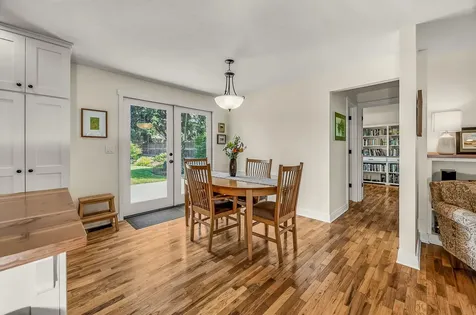 944 Mary Jane Avenue Ashland OR 97520