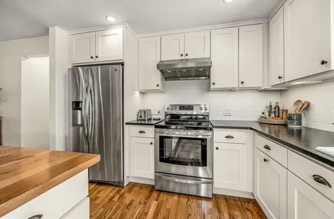 944 Mary Jane Avenue Ashland OR 97520