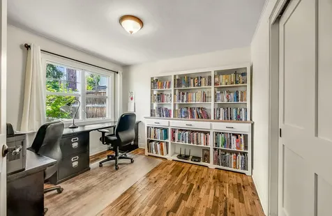 944 Mary Jane Avenue Ashland OR 97520