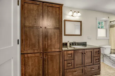 944 Mary Jane Avenue Ashland OR 97520