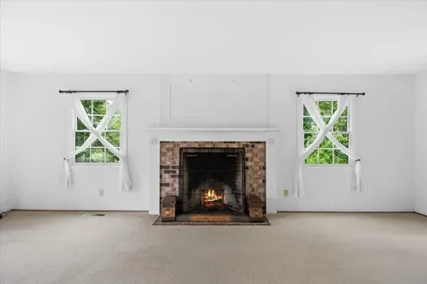 399 Mowetza Drive Ashland OR 97520