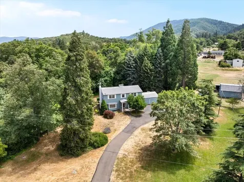 399 Mowetza Drive Ashland OR 97520