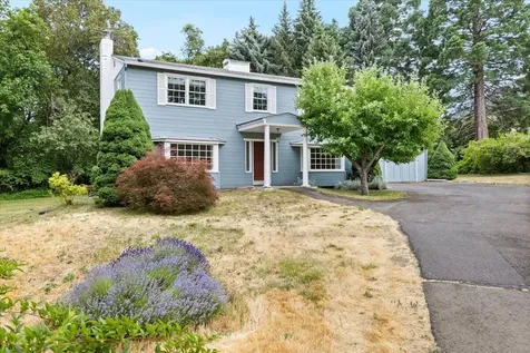 399 Mowetza Drive Ashland OR 97520