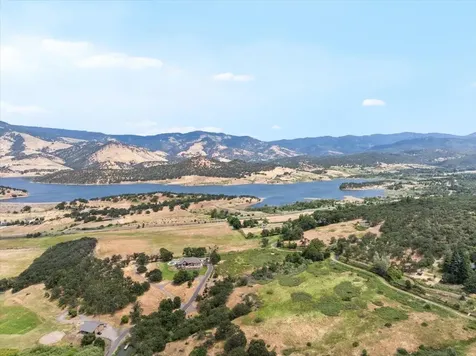 399 Mowetza Drive Ashland OR 97520