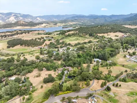 399 Mowetza Drive Ashland OR 97520