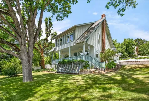 127 4th Avenue Gold Hill OR 97525