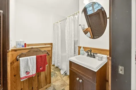 127 4th Avenue Gold Hill OR 97525