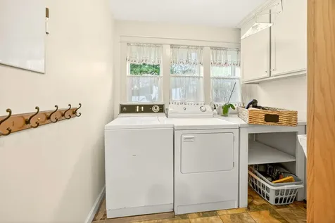 127 4th Avenue Gold Hill OR 97525