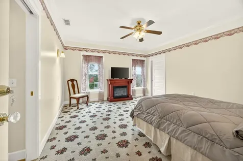 127 4th Avenue Gold Hill OR 97525