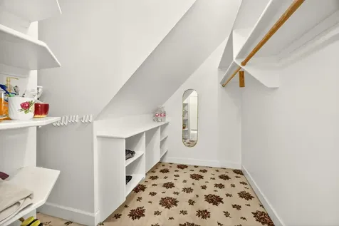 127 4th Avenue Gold Hill OR 97525