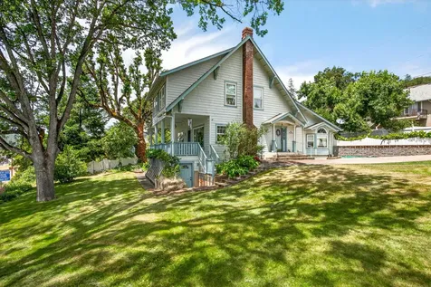 127 4th Avenue Gold Hill OR 97525