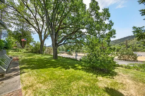 127 4th Avenue Gold Hill OR 97525