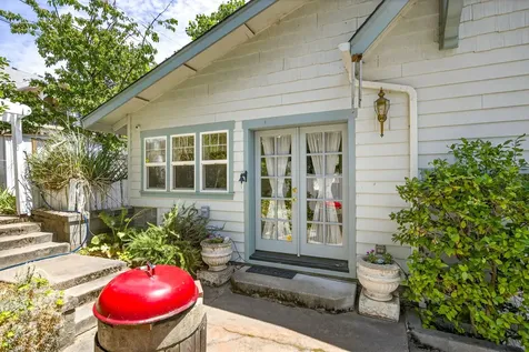 127 4th Avenue Gold Hill OR 97525