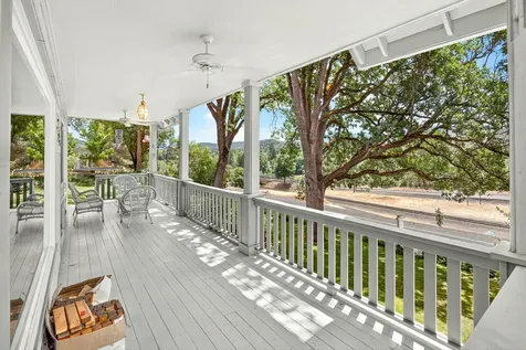 127 4th Avenue Gold Hill OR 97525
