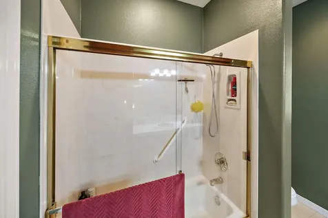 327 Whitestone Drive Grants Pass OR 97527