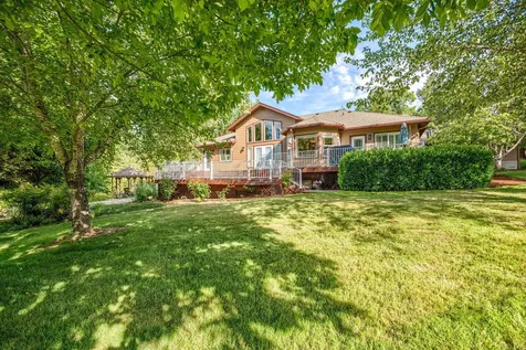327 Whitestone Drive Grants Pass OR 97527