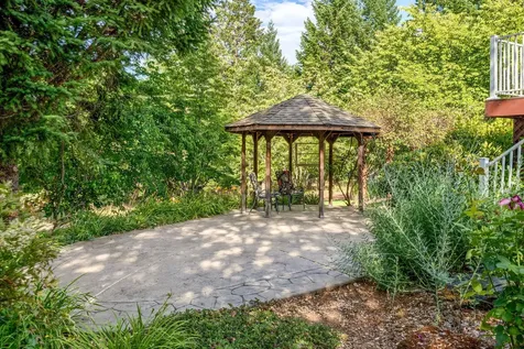 327 Whitestone Drive Grants Pass OR 97527