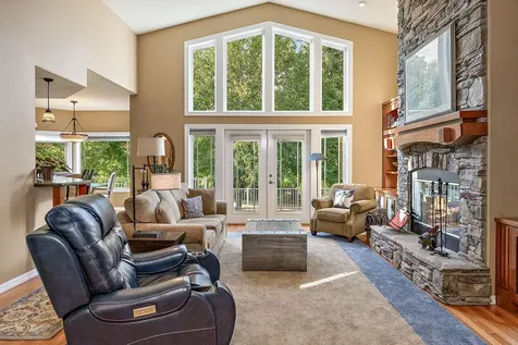 327 Whitestone Drive Grants Pass OR 97527