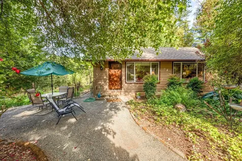 327 Whitestone Drive Grants Pass OR 97527
