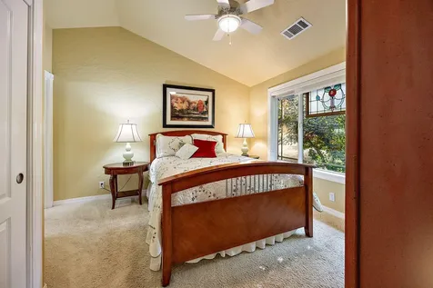 327 Whitestone Drive Grants Pass OR 97527