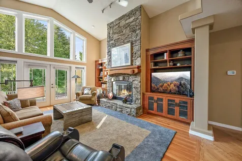 327 Whitestone Drive Grants Pass OR 97527