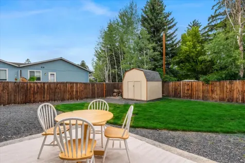 2555 SW Timber Avenue Redmond OR 97756