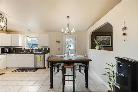 2555 SW Timber Avenue Redmond OR 97756