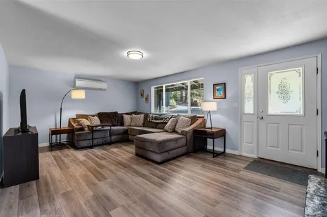 135 SE 16th Street Bend OR 97702