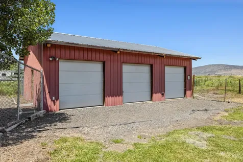 1400 Lakeshore Drive Klamath Falls OR 97601