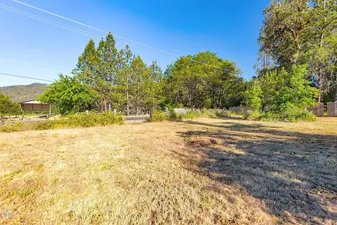 19560 Williams Highway Williams OR 97544