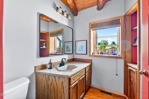 13751 SW Meadow View Drive Camp Sherman OR 97730