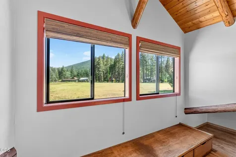 13751 SW Meadow View Drive Camp Sherman OR 97730