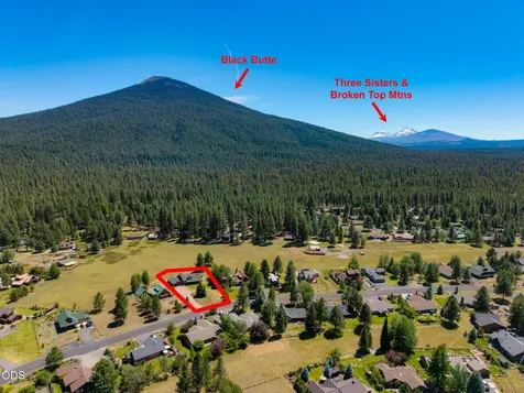13751 SW Meadow View Drive Camp Sherman OR 97730