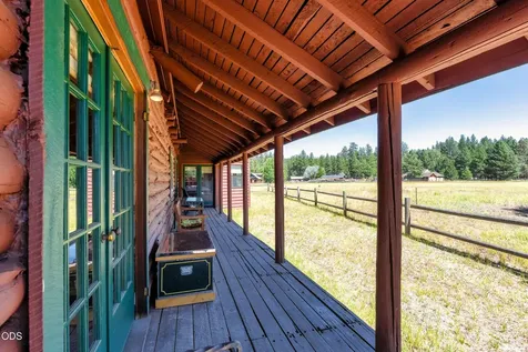 13751 SW Meadow View Drive Camp Sherman OR 97730